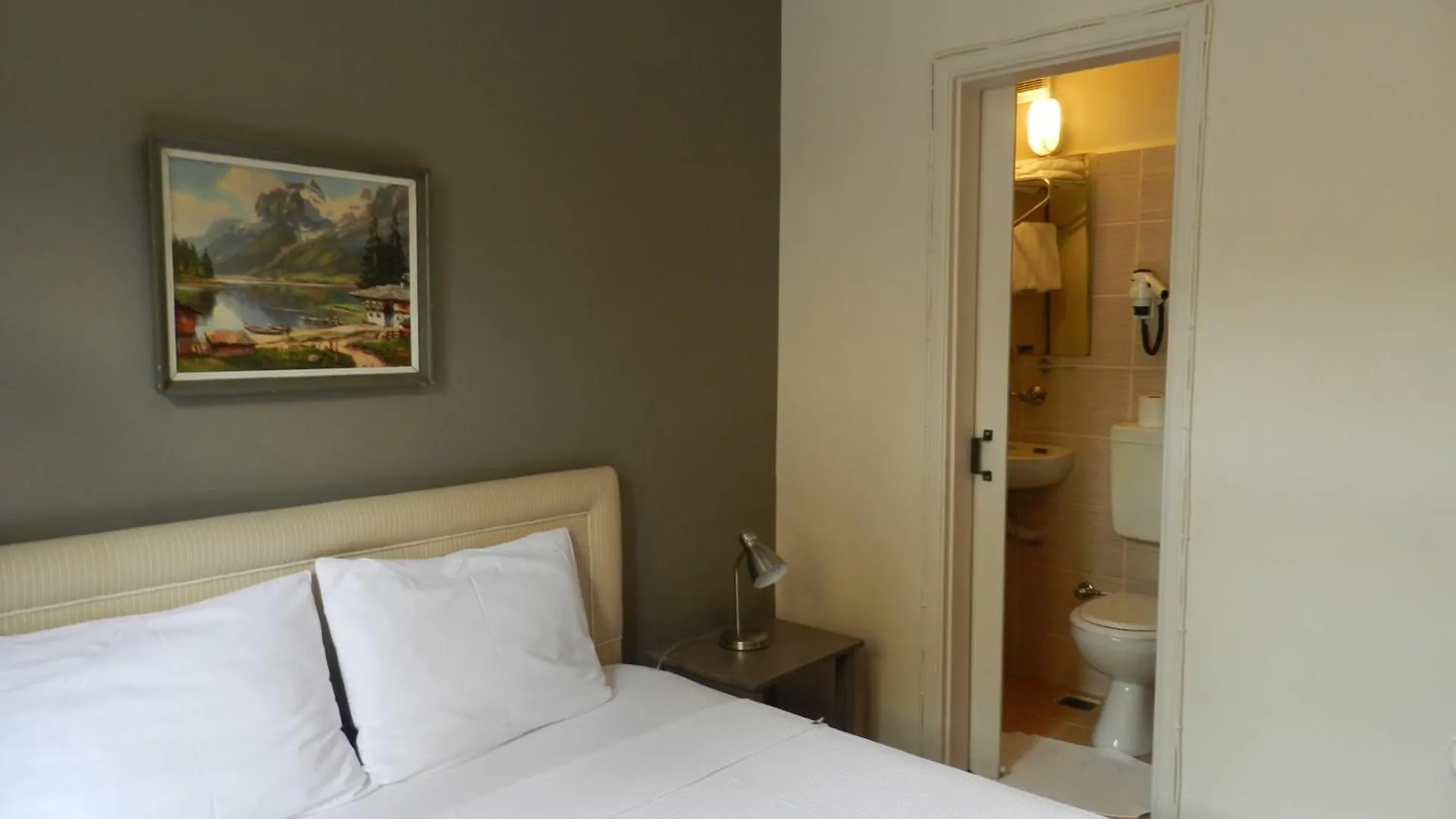 Hotel Berk Guest House - Grandma'S House Istanbul