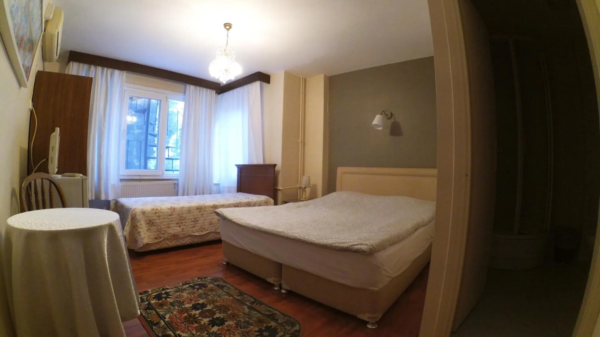 Hotel Berk Guest House - Grandma'S House Istanbul