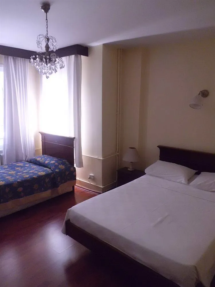 Berk Guest House - Grandma'S House Stambuł
