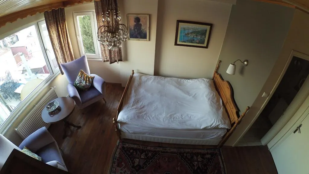 Berk Guest House - Grandma'S House Stambuł